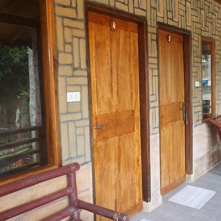 Rain Forest Guest House And Jungle Trekking Bukit Lawang Eksteriør billede