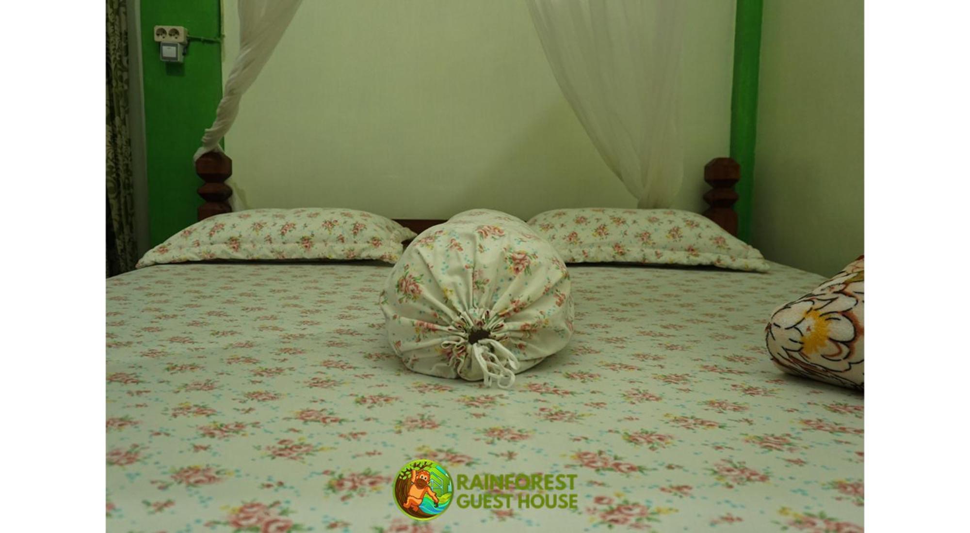 Rain Forest Guest House And Jungle Trekking Bukit Lawang Eksteriør billede
