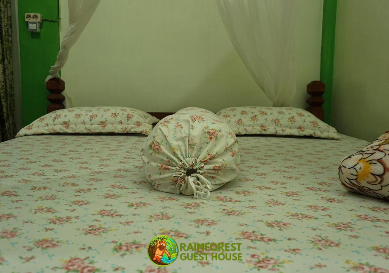 Rain Forest Guest House And Jungle Trekking Bukit Lawang Værelse billede