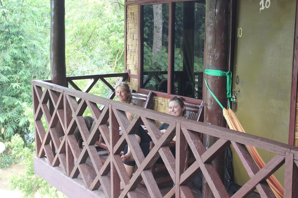 Rain Forest Guest House And Jungle Trekking Bukit Lawang Eksteriør billede